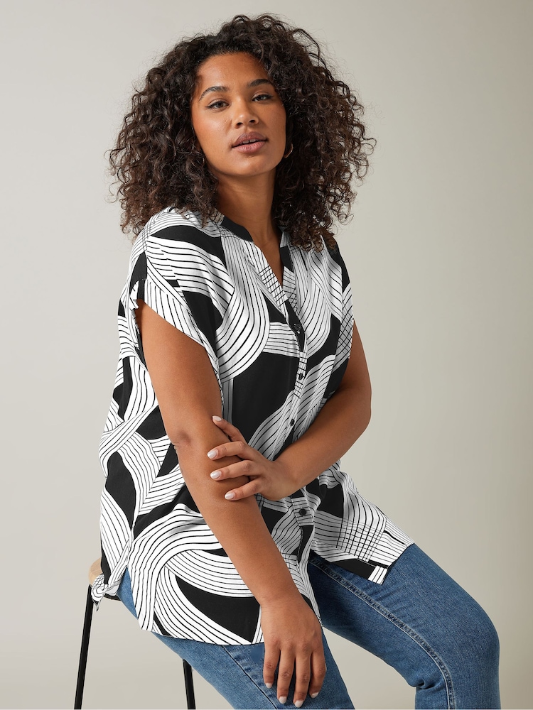Evans Curve Linear Print Black Blouse - Image 2 of 6