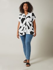 Evans Curve Linear Print Black Blouse - Image 3 of 6