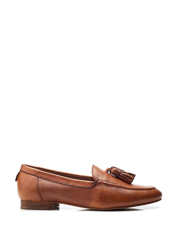 Moda in Pelle Ellmia Clean Loafer With Tassle - Image 1 of 4