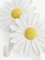 Set of 2 White Yellow Daisy Flower Hooks - Image 4 of 5