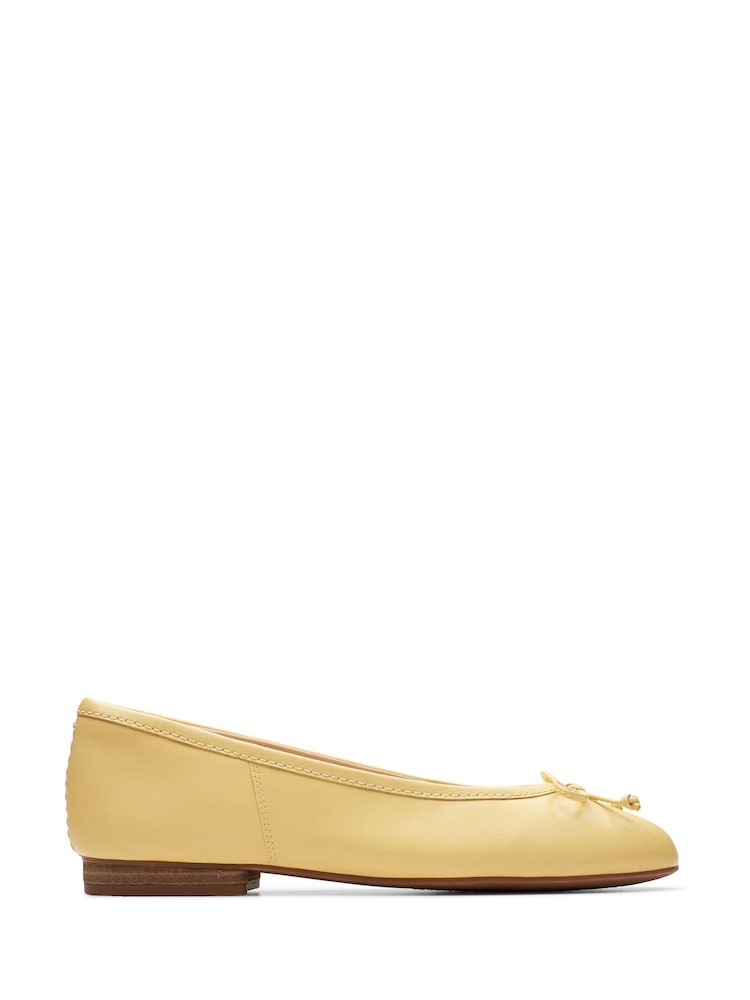 Clarks Yellow Standard Fit (D) Leather Fawna Lily Shoes - Image 1 of 8