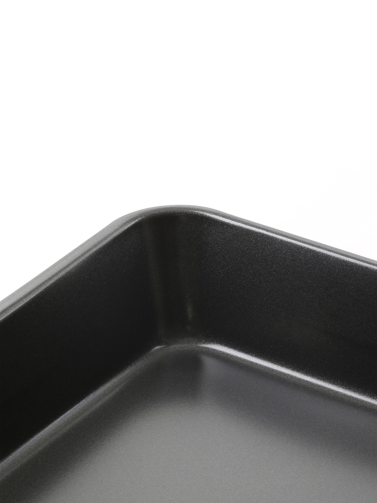 Essentials by Premier Black Set Of Three Roasting Trays With Wire Racks - Image 2 of 6