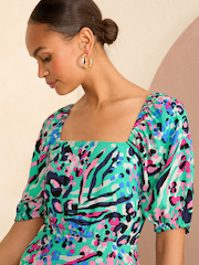 Love & Roses – Bedrucktes Midikleid mit quadratischem Ausschnitt und Puffärmeln - Bild 2 von 4