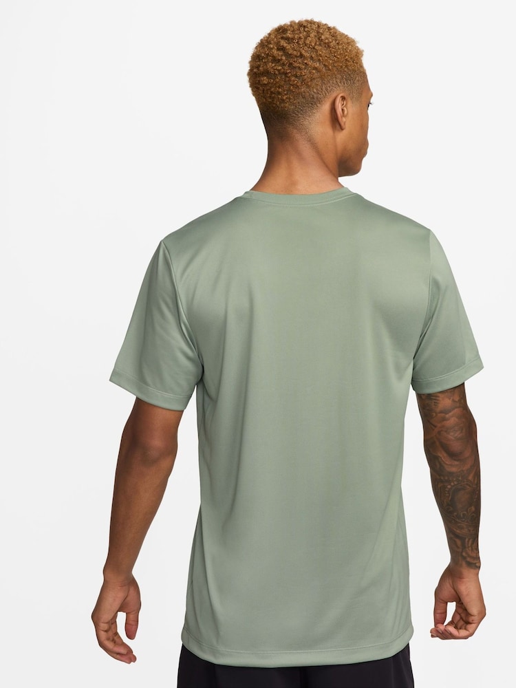 Nike Jade Horizon Dri-FIT Legend Training T-Shirt - Image 2 of 3