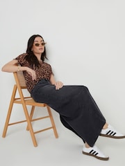 Threadbare Animal Leopard Print Short Sleeve Sheer Mesh T-Shirt - Image 9 of 10