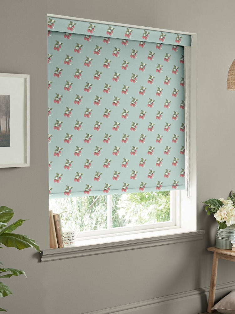 Sophie Allport Blue Strawberries Made to Measure Roller Blinds - Image 2 of 6