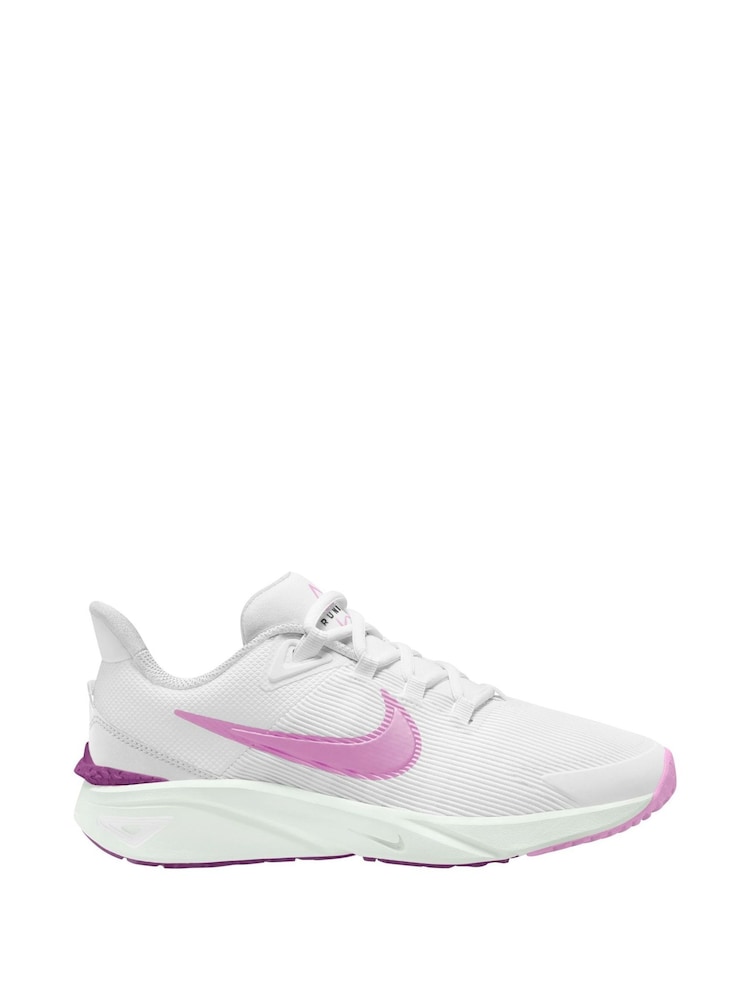 Nike White/Pink Youth Star Runner 4 Trainers - Image 1 of 4