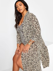 Yours Curve Animal Longline Leopard Print Beach Shirt - Image 4 of 5