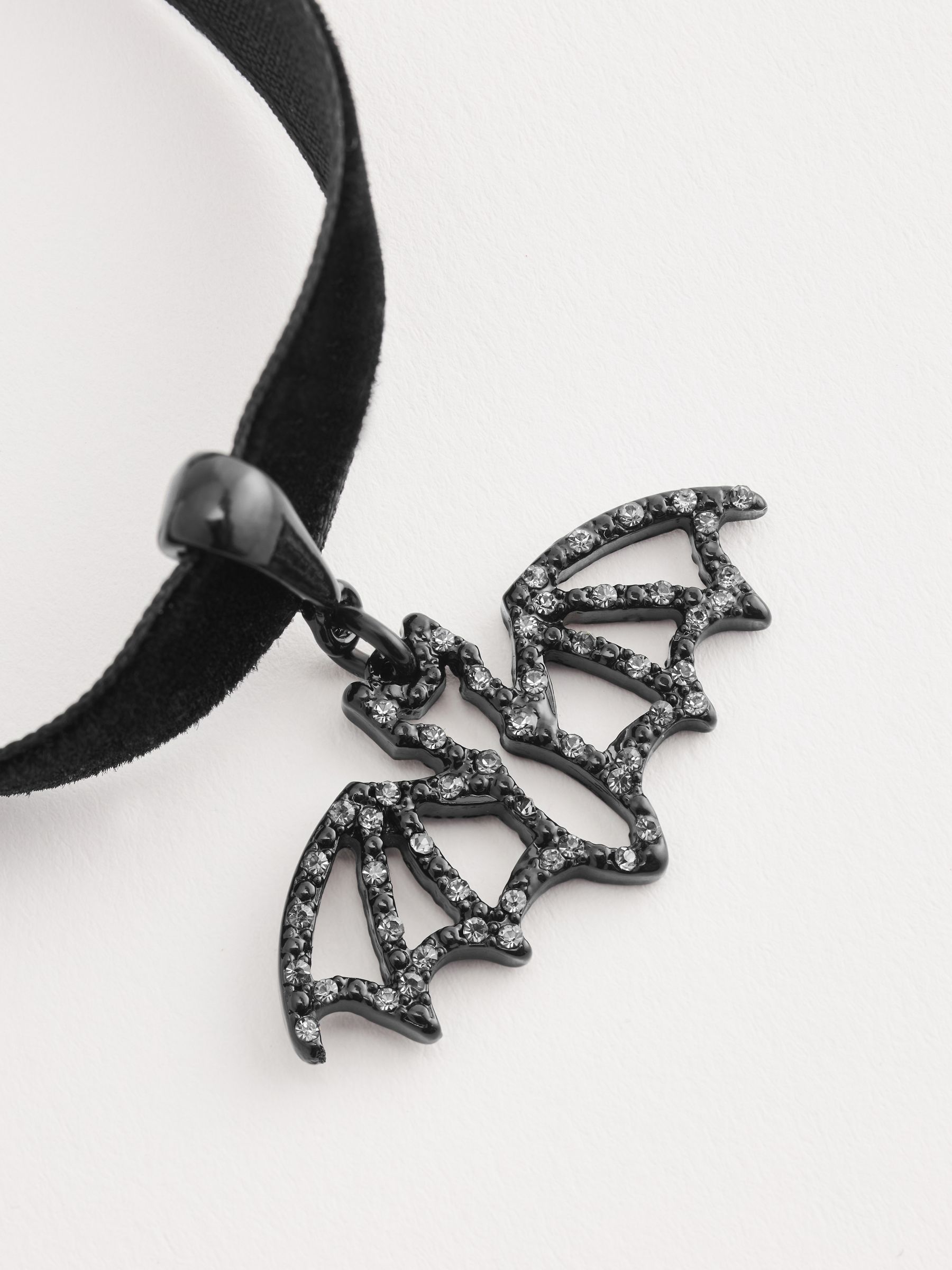 Bat choker necklace sales
