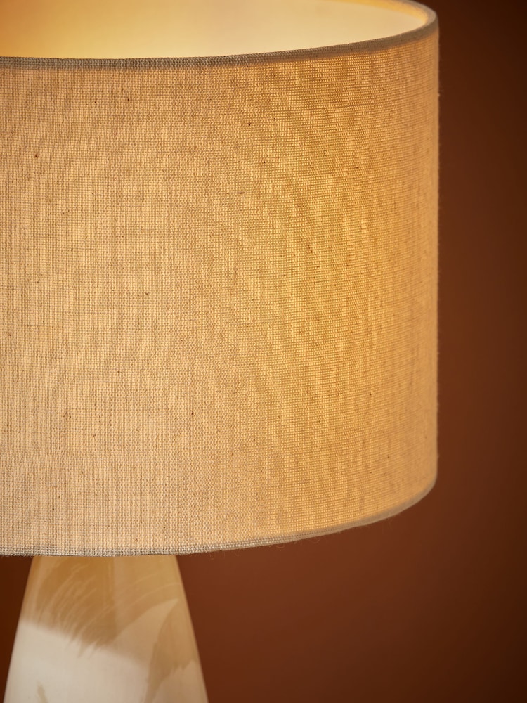 MADE.COM Cream Vince Ceramic Table Lamp - Image 4 of 6