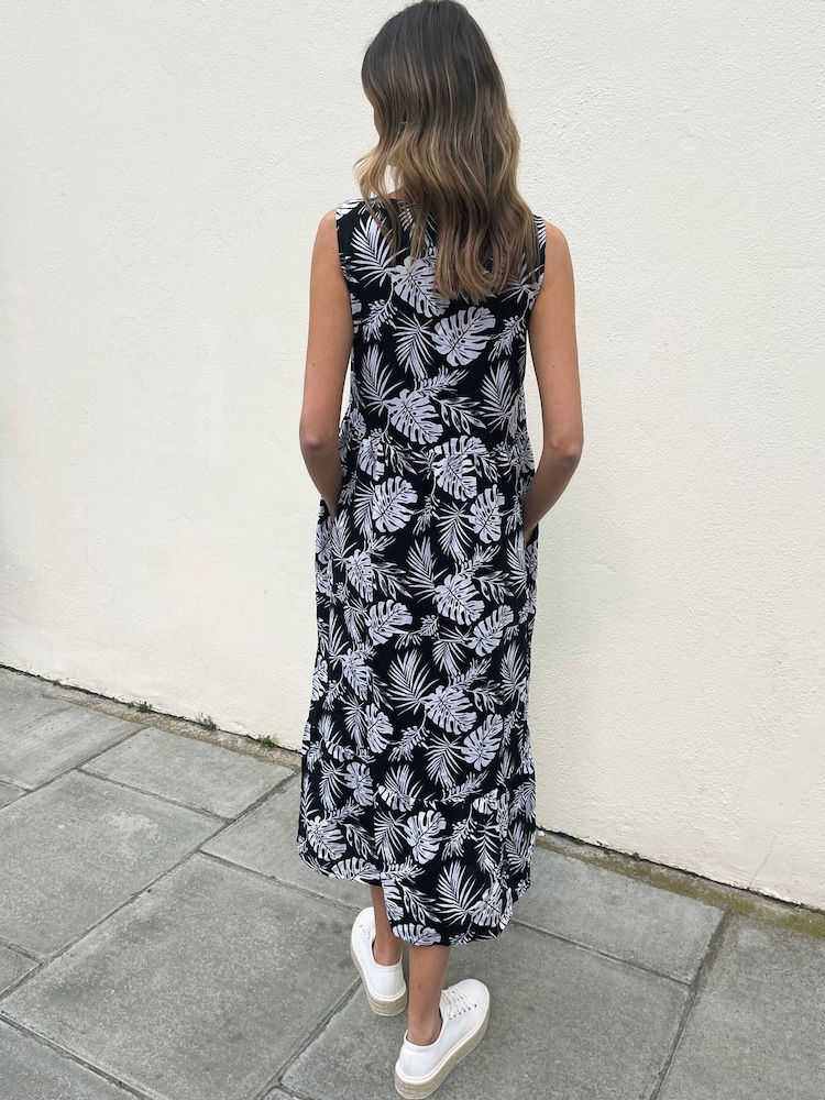 Threadbare Black V-Neck Tiered Midi Dress - Image 2 of 4 Threadbare Black V-Neck Tiered Midi Dress - Image 2 of 4