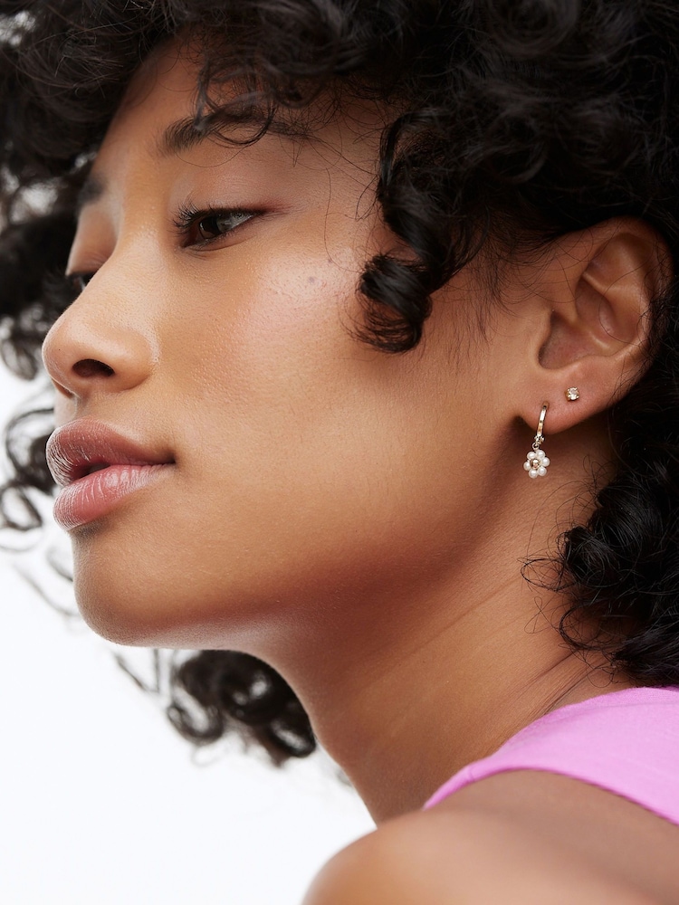 Oliver Bonas White Pearl Effect Flower Drop Huggie Rosa Earrings - Image 5 of 5