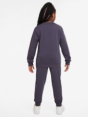 Purple Raisin - Chándal Sportswear de Nike - Imagen 2 de 3