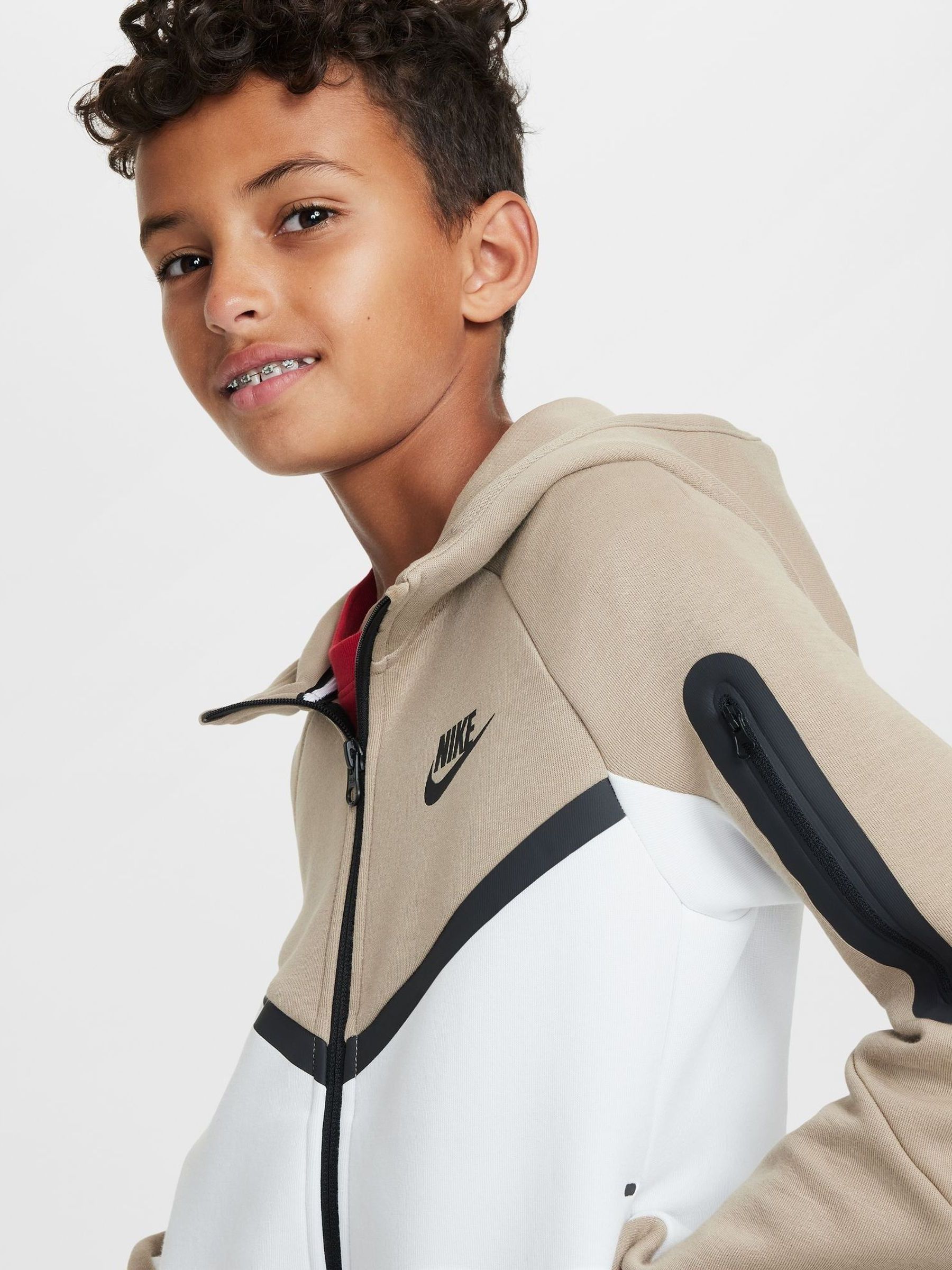 nike tech fleece sweatshirt beige