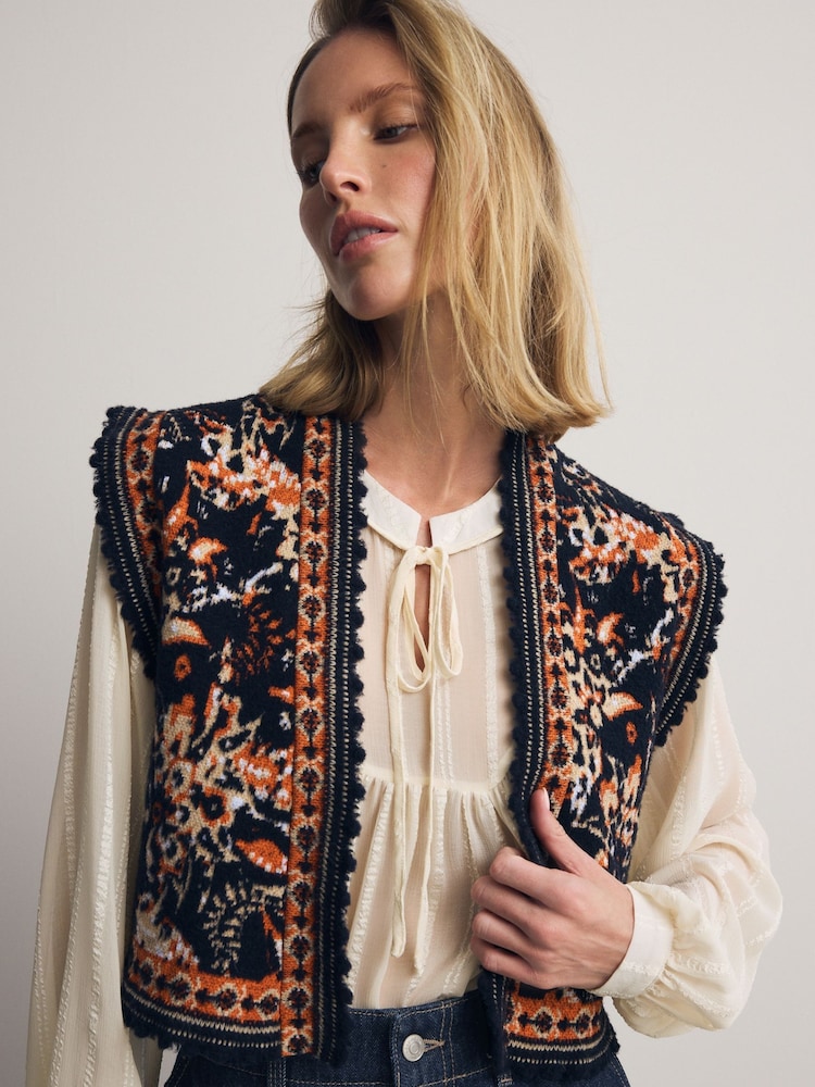 Black Sleeveless Pattern Graphic Knitted Waistcoat - Image 1 of 8