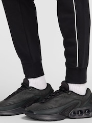Nike Black Air Fleece Cargo Joggers - Image 5 of 7
