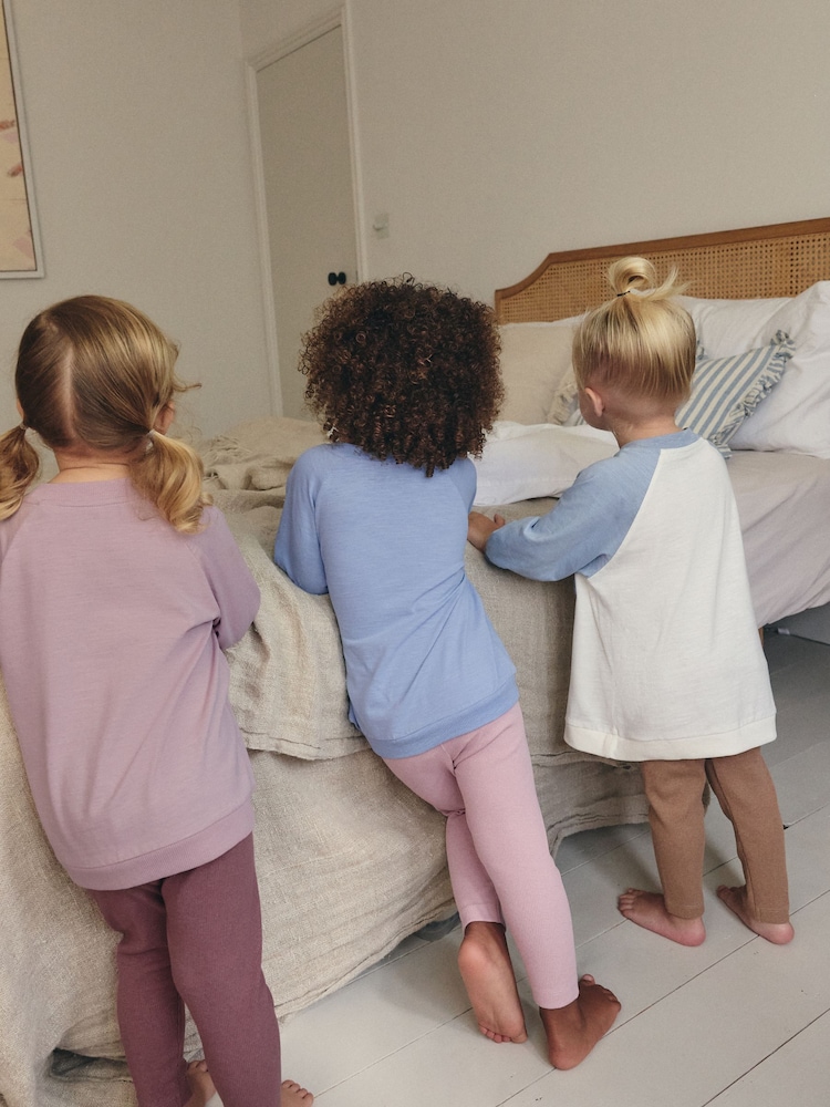 modra/ škrlatna; vijolična/ bela Sleepy Bear - Pajkice Pižame 3 Komplet (9mes-8yrs) - Slika 2 iz 9 modra/ škrlatna; vijolična/ bela Sleepy Bear - Pajkice Pižame 3 Komplet (9mes-8yrs) - Slika 2 iz 9