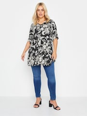 Yours Curve Black Pleated Angel Sleeve Swing Top - Image 2 of 5