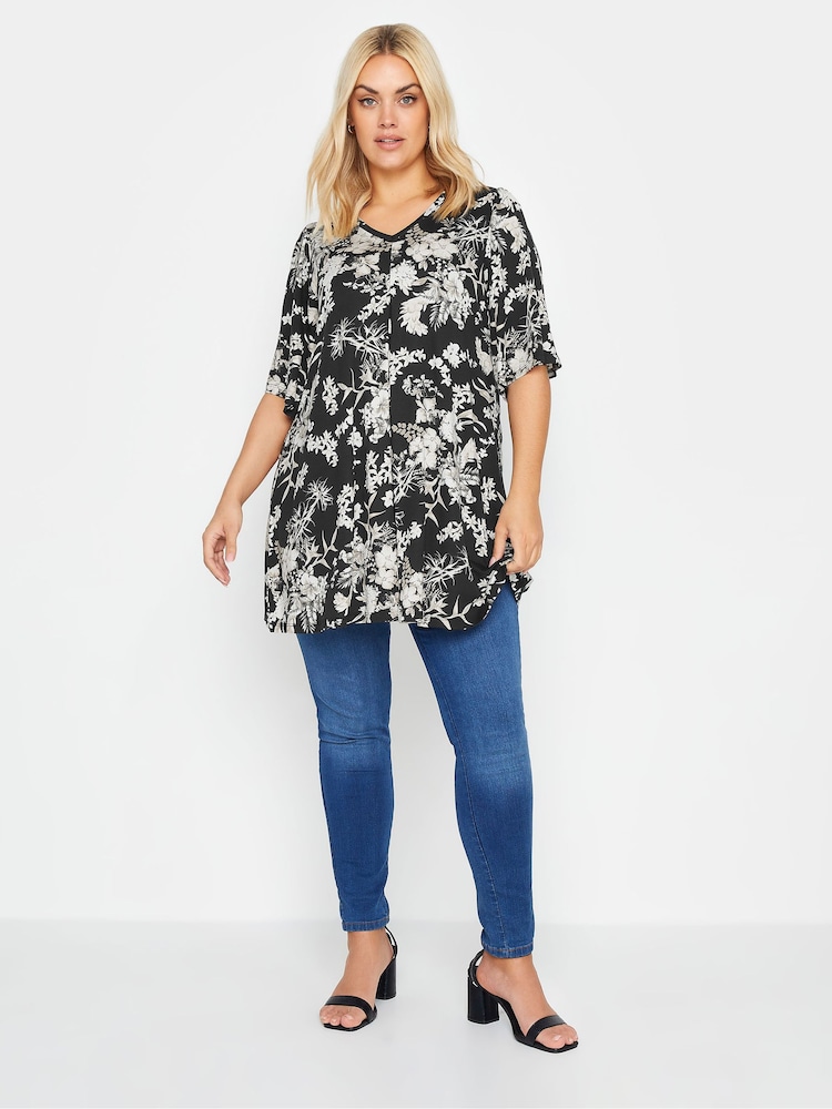 Yours Curve Black Pleated Angel Sleeve Swing Top - Image 2 of 5