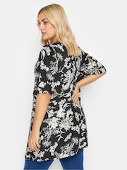 Yours Curve Black Pleated Angel Sleeve Swing Top - Image 3 of 5