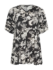 Yours Curve Black Pleated Angel Sleeve Swing Top - Image 5 of 5
