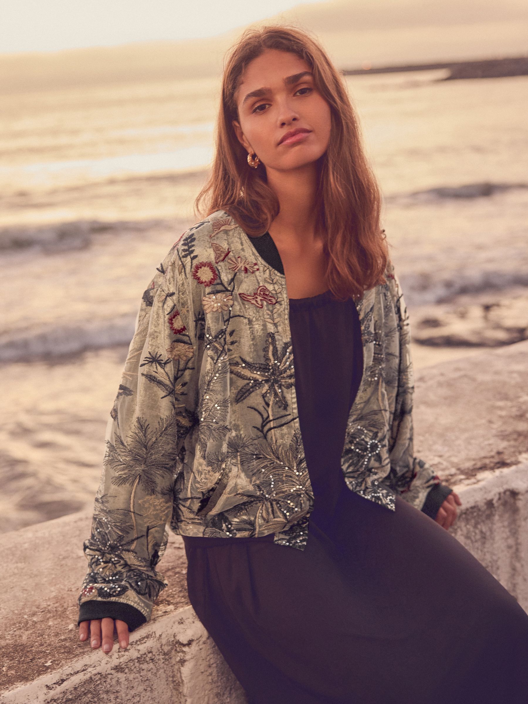 MEMBRANA 3L JACKET WITH DUST COLOUR FINISH 