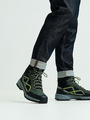 Regatta Green Mens Vendeavour Waterproof Hiking Boots - Image 2 of 6