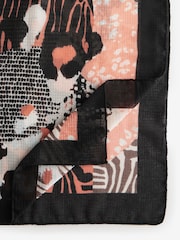 Estampado animal - Fular ligero - Imagen 2 de 3
