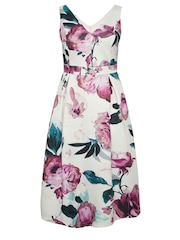 Yours Curve Pink London V-Neck Pleated Dress - Image 5 of 5