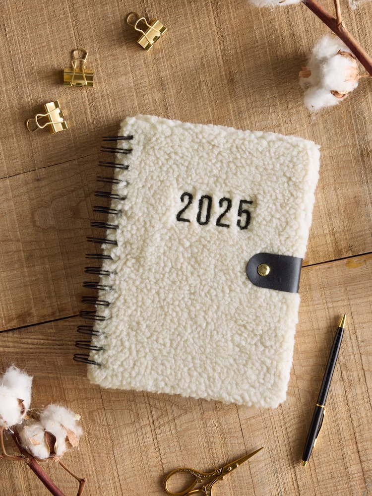 Natural Borg 2025 Organiser - Image 1 of 5