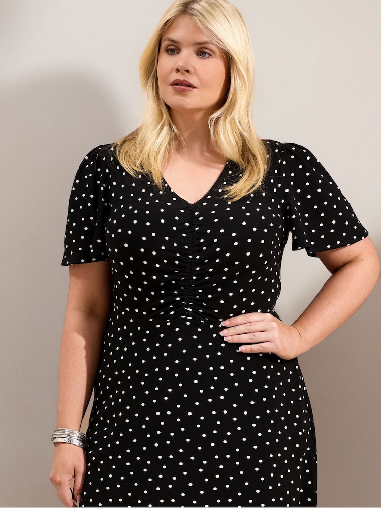 women's black polka dot dress Womens Live Unlimited Petite Print Jersey Short Sleeve Midi US 20 Size:36DD Embellishment_Beaded Kardashian Slim Dress - Black and white polka This charming piece features
