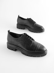 črna - Forever Comfort® Leather Cleat gležnjar z luknjičastim vzorcem in vezalkami na vezalke; z vezalkami čevlji - Slika 3 iz 8
