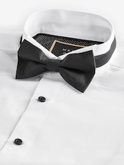 Blanc - Ajustement régulier - Textured Double Cuff Long Sleeve Shirt With Wing Collar And Bow Tie Pack - Image 1 of 7