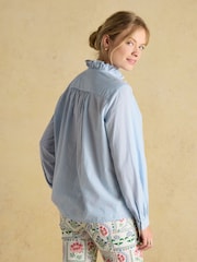 Бело-синяя - Хлопковая блузка с оборками Joules Melanie - Изображение 2 из 8
