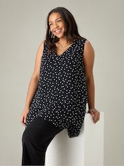 Live Unlimited Black Curve Petite Mono Spot Print Layered Tunic - Image 4 of 6