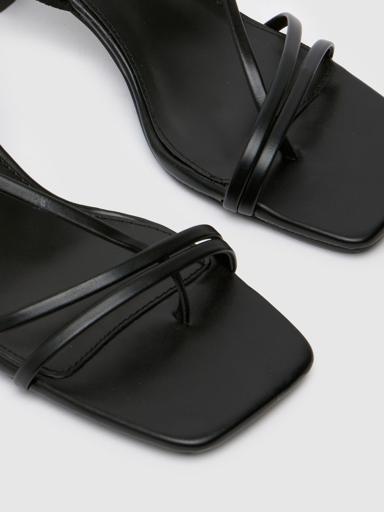 Schuh Sora Toe Post Sandals - Image 4 of 4