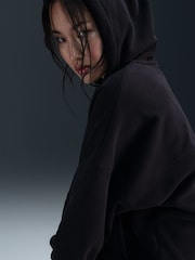 Nike Black One Therma-FIT Cosy Fleece Pullover Hoodie - Image 5 of 6
