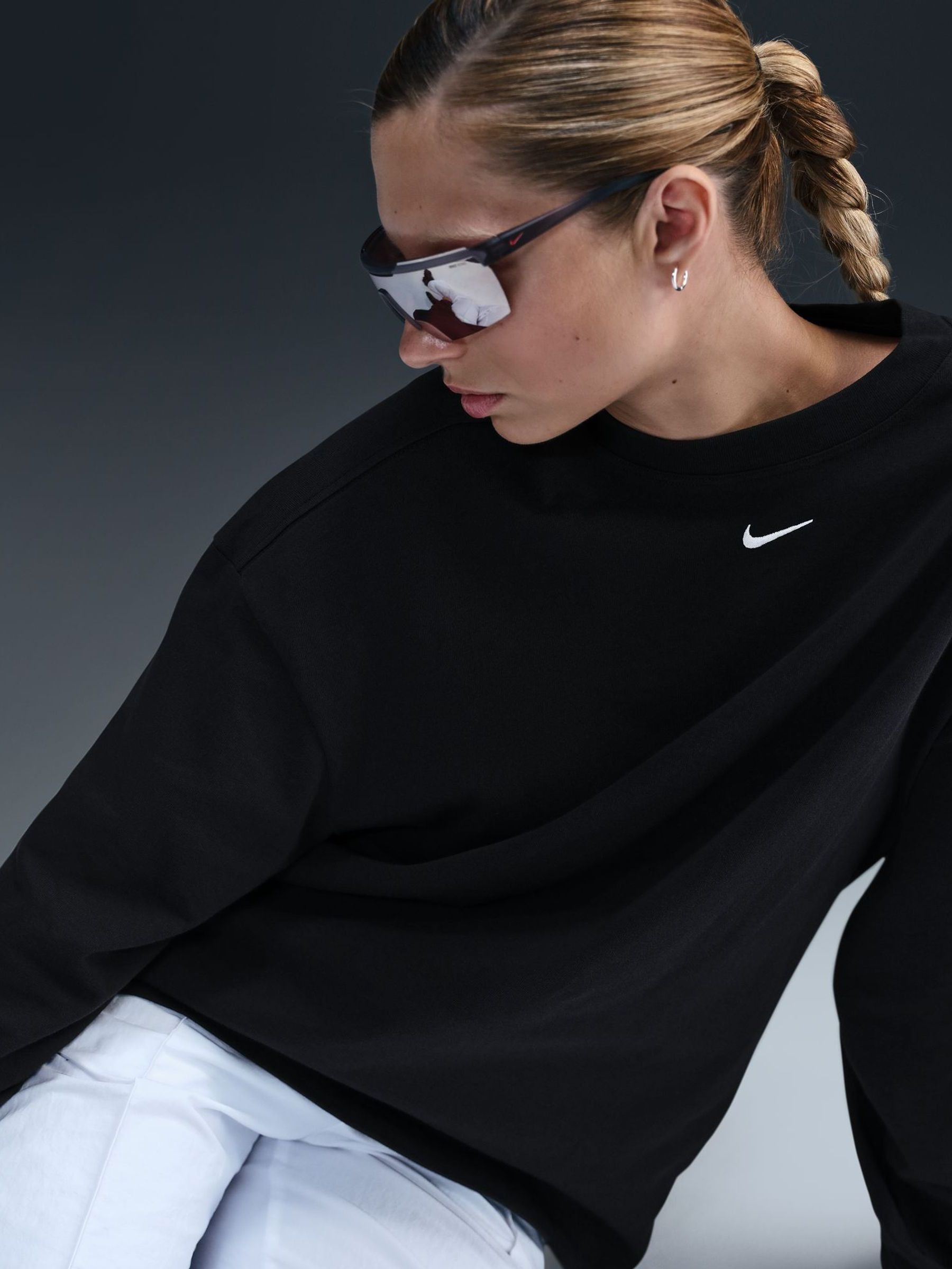 nike essential oversized sweatshirt