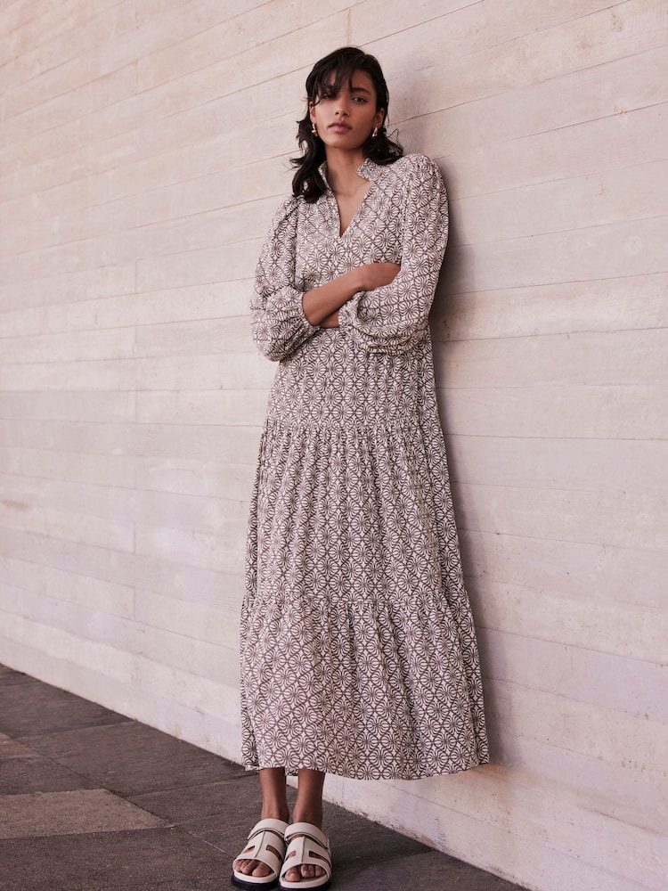 Mint Velvet Cream Printed Maxi Dress - Image 2 of 4 Mint Velvet Cream Printed Maxi Dress - Image 2 of 4