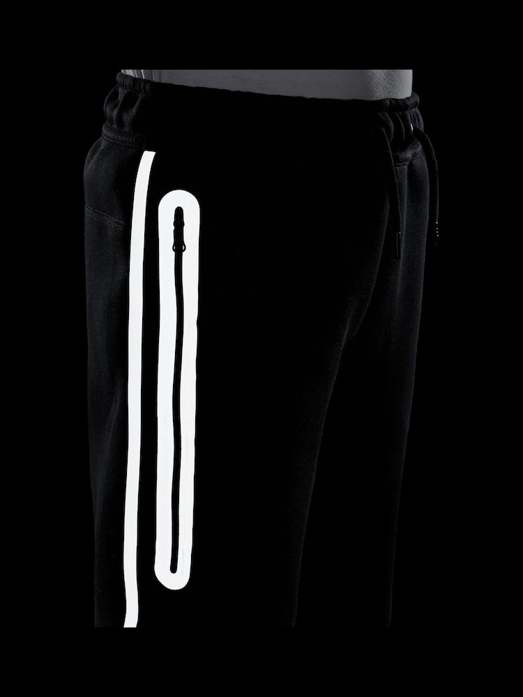 Nike Black Sportswear Tech Fleece+ Joggers - Image 5 of 5
