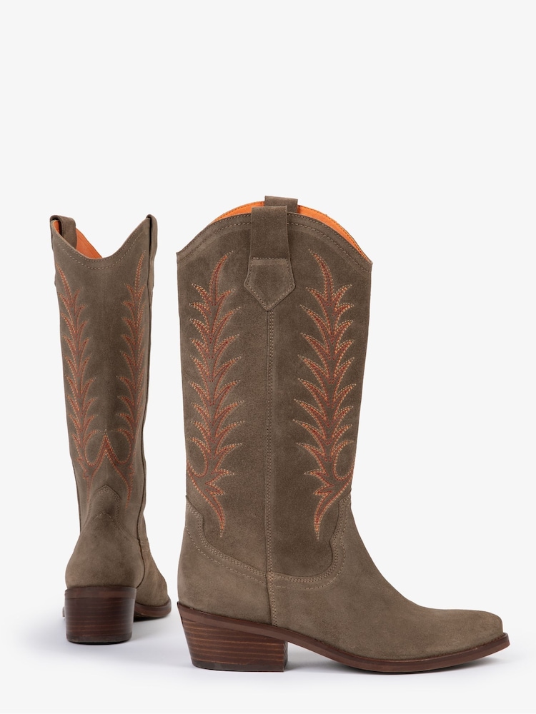 Penelope Chilvers Goldie Embroidered Cowboy Brown Boots - Image 2 of 8