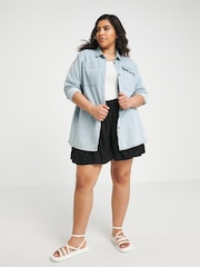 Simply Be Black Woven Relaxed Flippy Shorts - Image 3 of 4