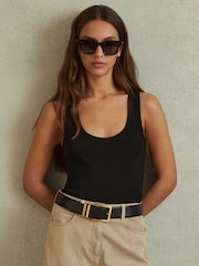 Camiseta sin mangas de mezcla de algodón acanalado Elle de Reiss - Imagen 1 de 6