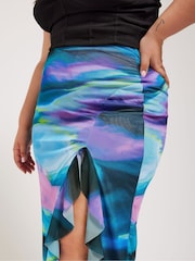 Yours Curve Green Mesh Ruffle Maxi Skirt - Image 2 of 5