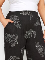 Yours Curve Black Cuffed Harem Joggers - Image 4 of 4