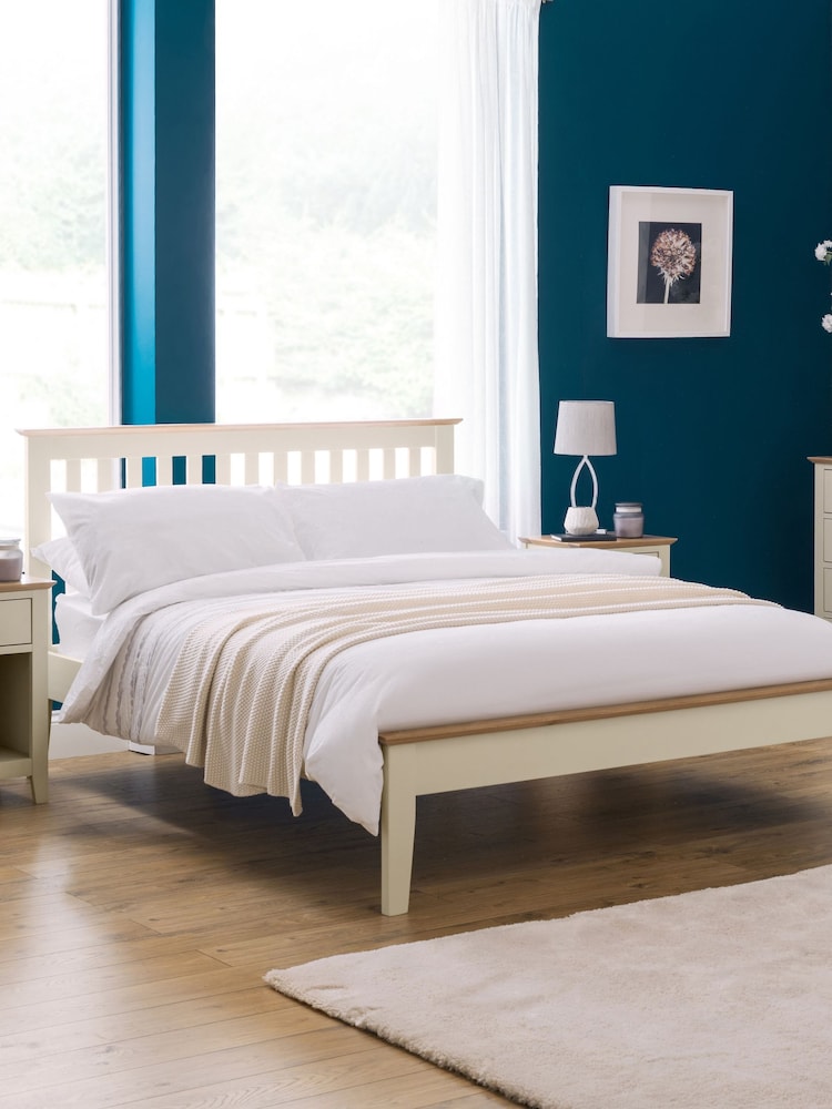 Julian Bowen Ivory/Natural Oak Salerno Wooden Shaker Bed - Image 1 of 3