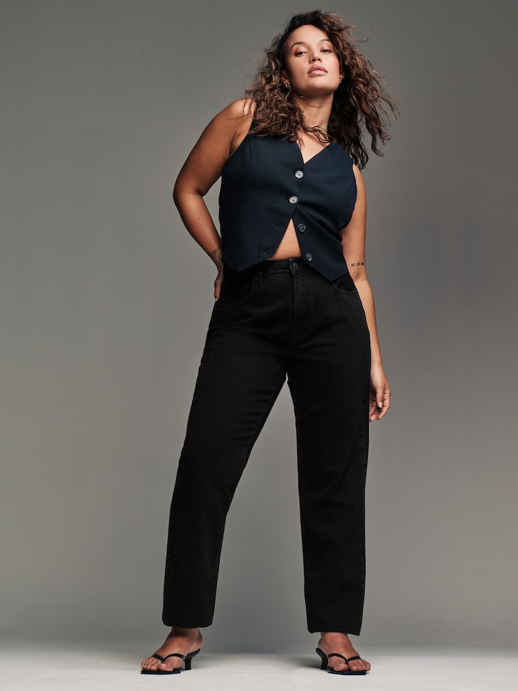 Schwarz - Figurbetonte Hourglass-Mom-Jeans aus 100 % Baumwolle - Bild 1 von 9 Schwarz - Figurbetonte Hourglass-Mom-Jeans aus 100 % Baumwolle - Bild 1 von 9