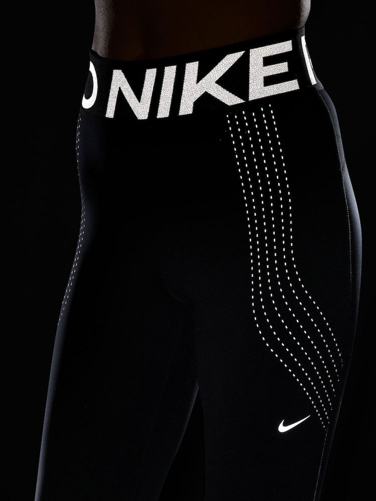 Nike Black Pro Sculpt High-Waisted 7/8 Leggings - Image 6 of 6