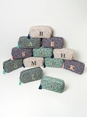 Bolsa de cosméticos Alphabet de FatFace - Imagen 2 de 2
