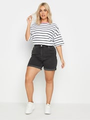 Yours Curve Black Mom Turn Hem Shorts - Image 3 of 5